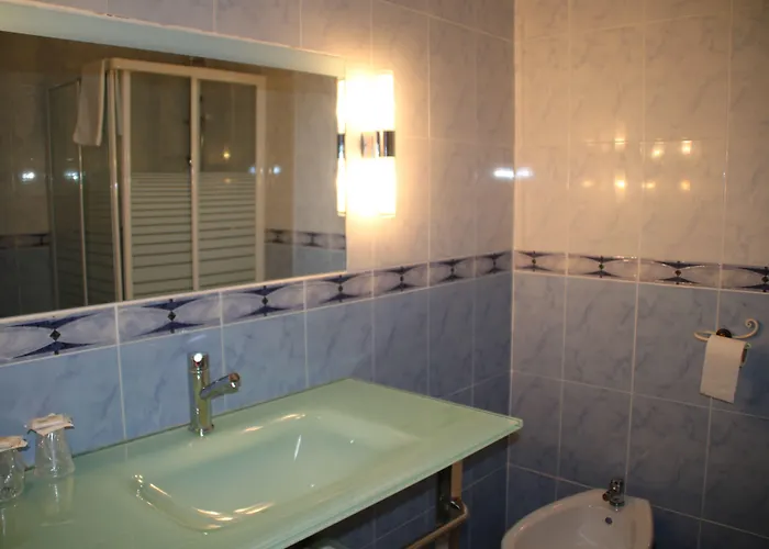 Lutetia - Climatise Готель 3*